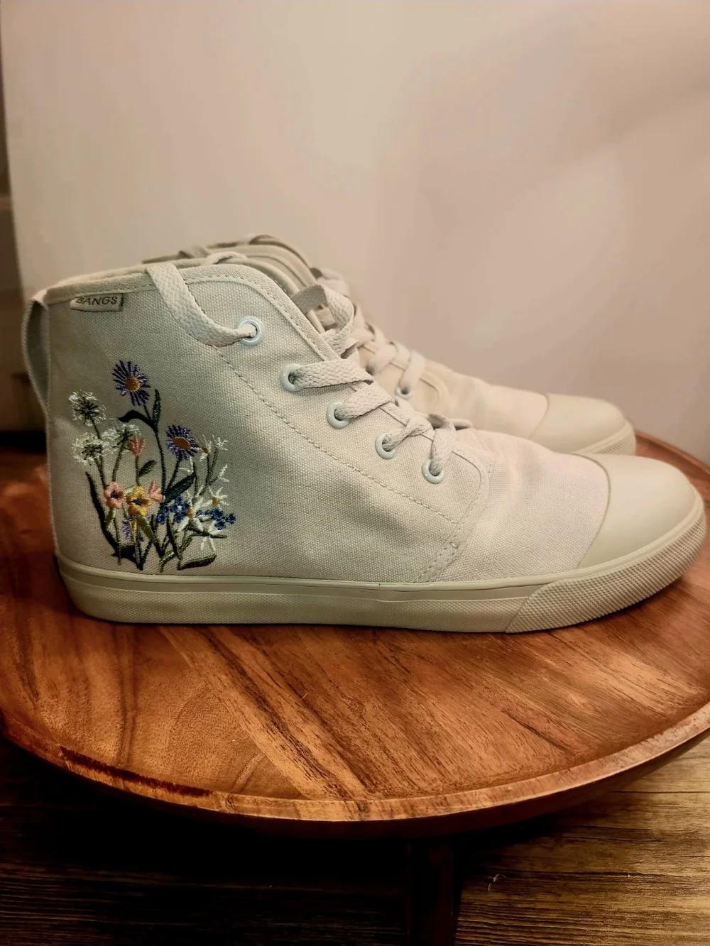 BANGS Shoes London Fog Embroidered Wildflower High Tops US Sz Men’s 8.5 / Wom 10